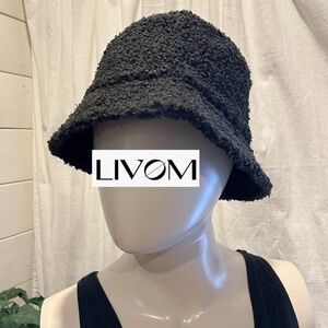 LIVØM Teddy black bucket hat